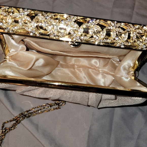 Gold Embellished evening clutch purse - Picture 5 of 5